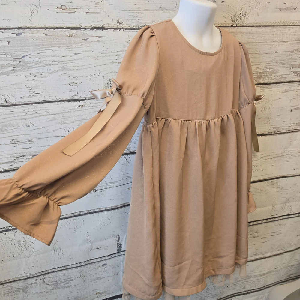 Charming Kids Dress with Bow Accents